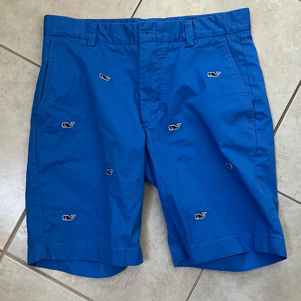 Vineyard Vines Blue Embroidered Men Shorts - Picture 1 of 2